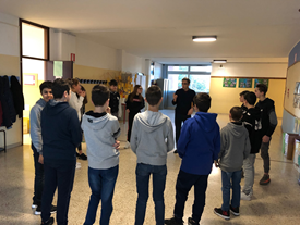 Mr Sal durante le presentazioni in seconda 