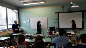 Mr Sal in una classe seconda